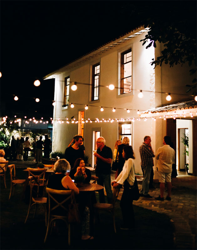Espaço Tiê: drinks, hospedagem e eventos pré-wedding em Ilhabela