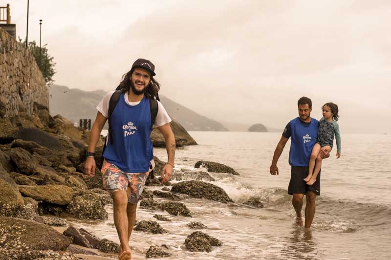 Ação de Limpeza Corona X Parley em Ilhabela