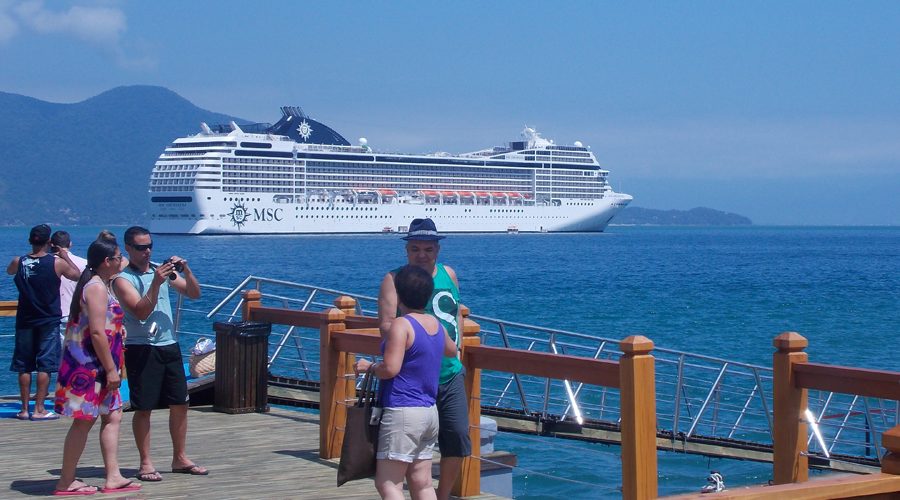 Mais 15 escalas de navios
