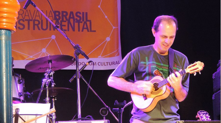 Caravana Brasil Instrumental durante a feira literária de Ilhabela
