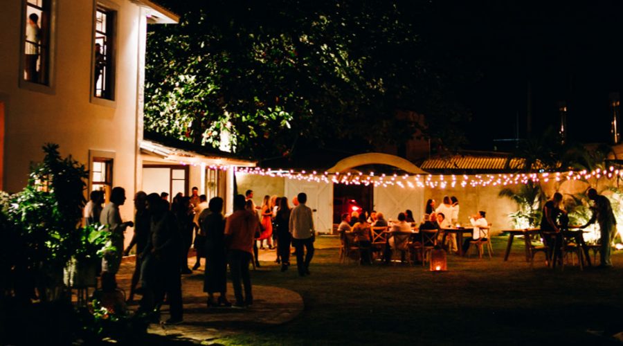 Espaço Tiê: drinks, hospedagem e eventos pré-wedding em Ilhabela