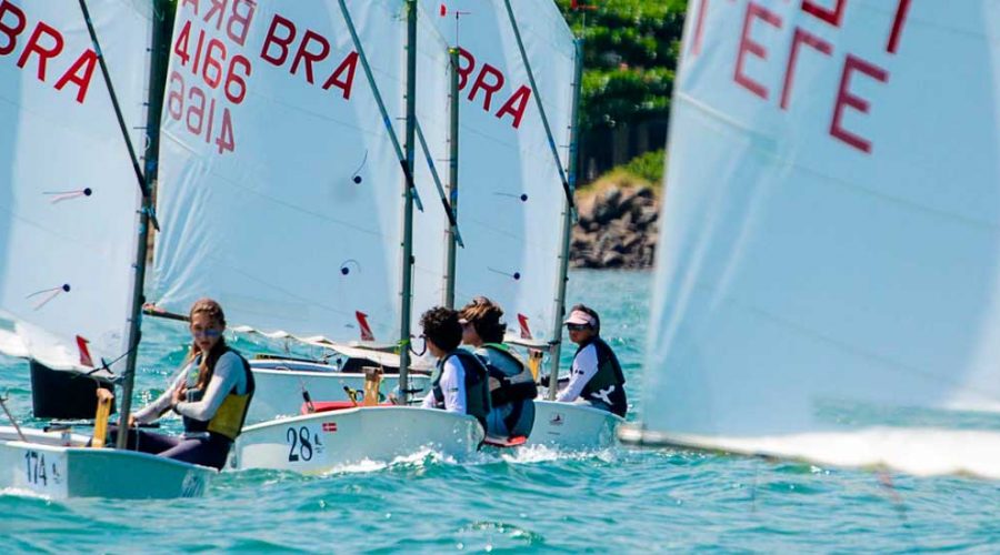 Semana de Monotipos abre regatas de julho em Ilhabela